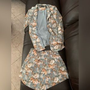 SHEIN BLAZER AND SHORTS SET